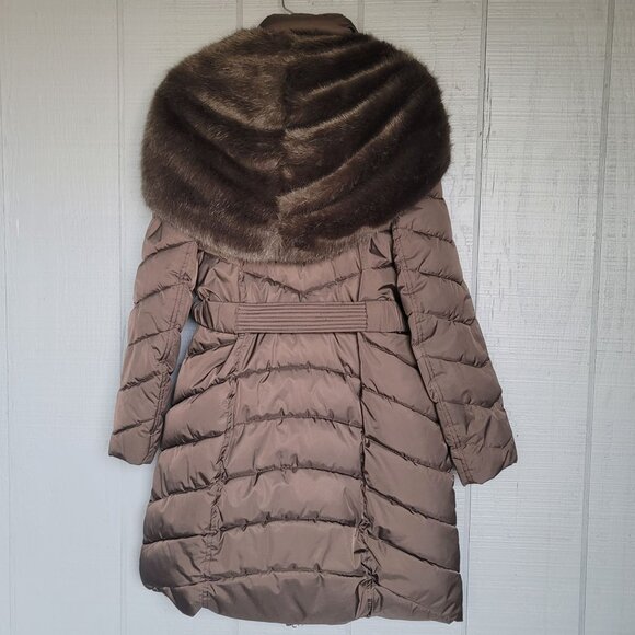 Laundry by Shelli Segal Faux-Fur Trim Hooded Puffer Belted Coat. Size M - Picture 2 of 11